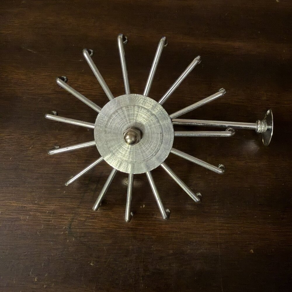 Vintage Mid Century Metal Round Tie Holder - Picture 2 of 2
